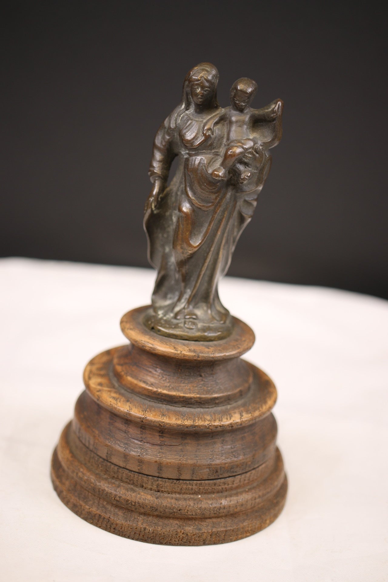 Klusjesman Geliefde Mauve 19é Vlaamse Bronzen Mariabeeld met kind – Timeless-Art