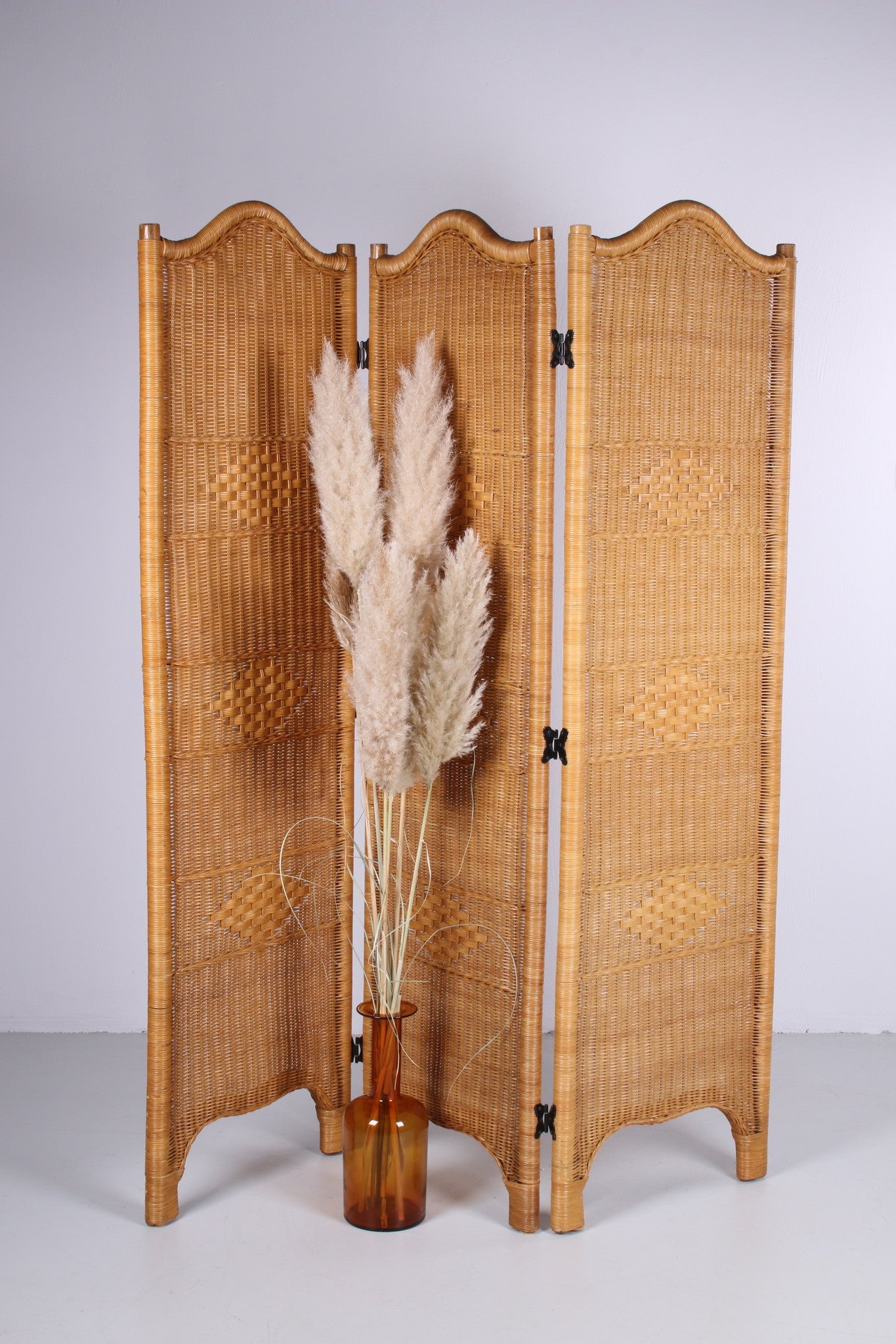 totaal Boos worden ongezond Vintage Rattan Screen or Room Diver Bamboo – Timeless-Art