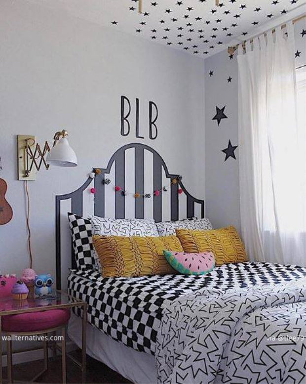 The Easiest Teen Bedroom Makeover - Affordable DIY Decor - Headboard Decals, Star Decals, Removable Decals from wallternatives.com