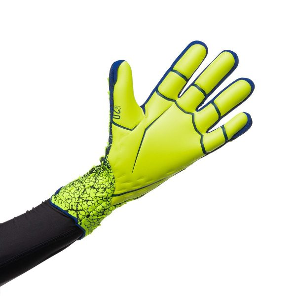 Pila de habilidad cruzar adidas Predator Pro Goalkeeper Gloves – Eurosport Soccer Stores