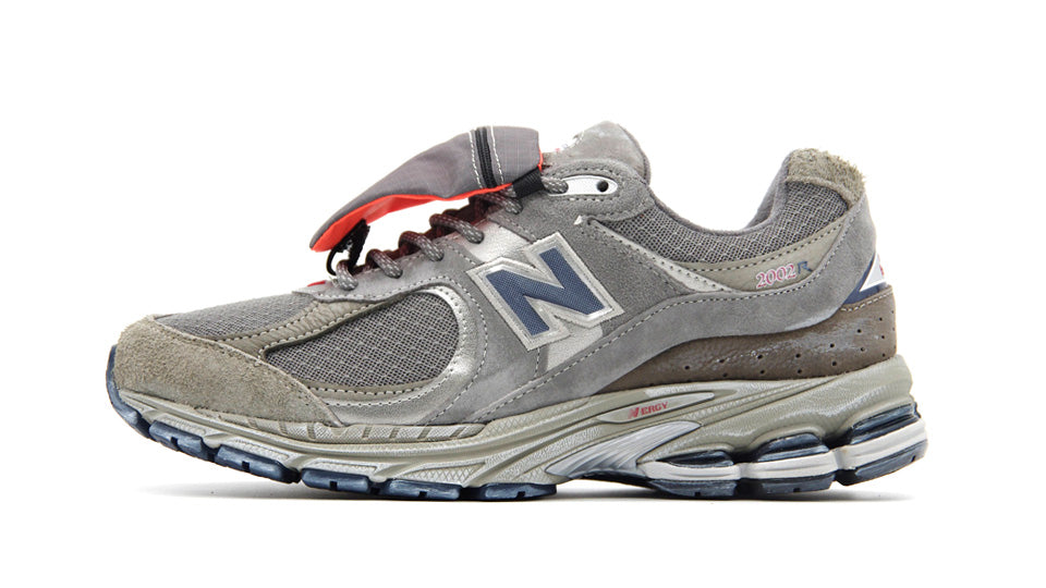 しました New Balance - balance ニューバランス M2002R VAの通販 by