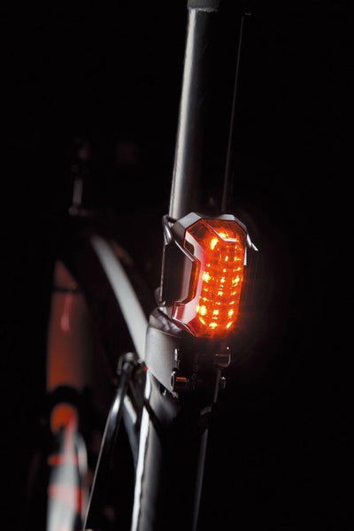 giant aero rear light