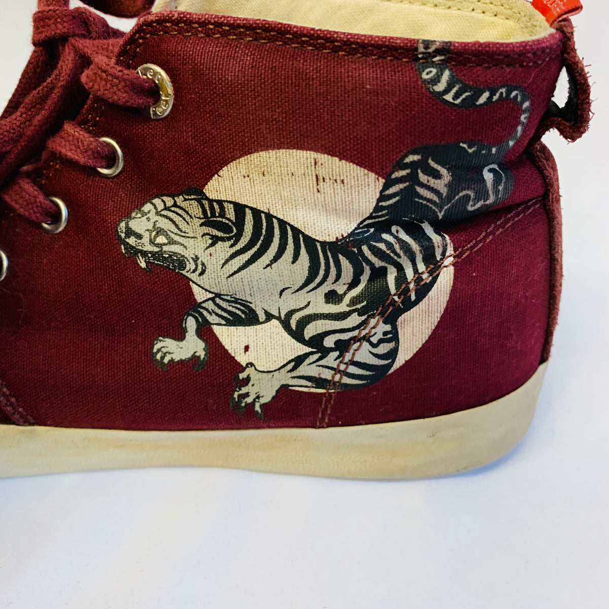 bucketfeet shoes tiger