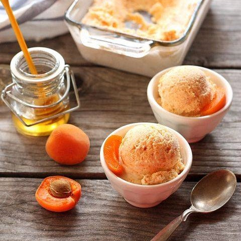 Apricot Artisanal Jam in Ice Cream - Bon Appétit Box