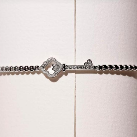 White gold and diamond bracelet