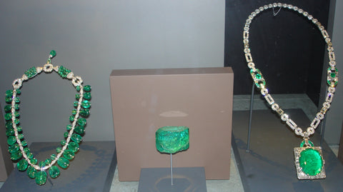 Collar Mackay de esmeraldas, Esmeralda Gachala, y collar de esmeraldas