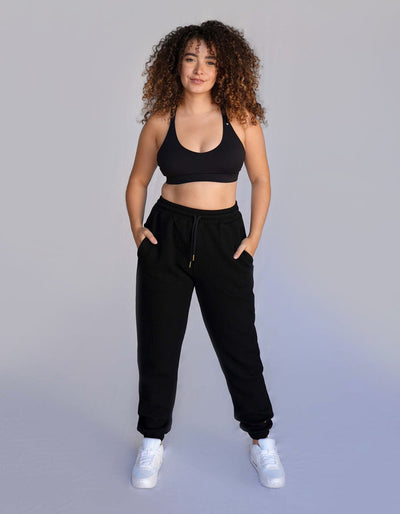 Crimson tavernorlando Phaedra Joggers in the color black. Waffle texture with pockets and drawstring to adjust the waistband.