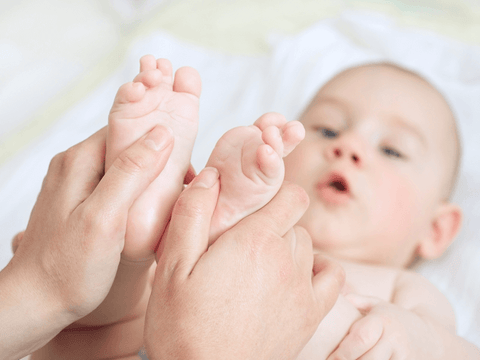 Baby Activities: Play with a Newborn