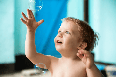 Baby Activities: Play with a Newborn