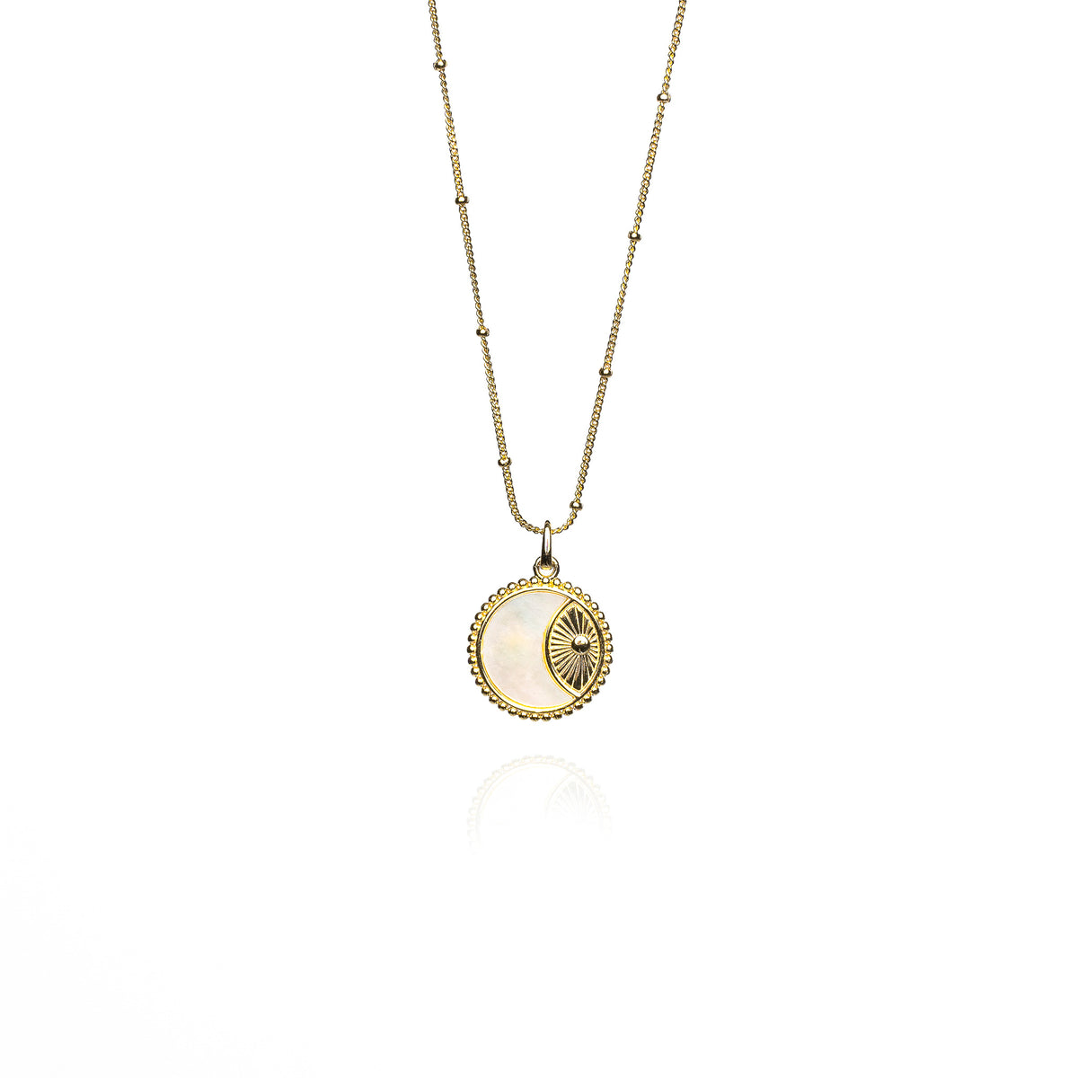Mother of Pearl - Gold Necklace