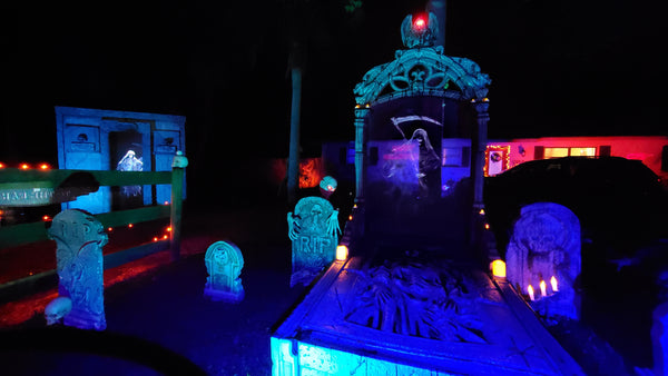 AtmosFAN Modifies Mausoleum for Extreme Screams