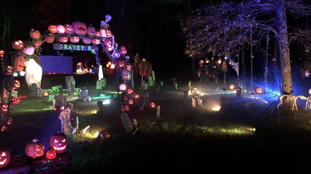 Park Lauffer's "HuckleBerry Halloween" display makes the most of a horizontal video