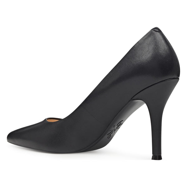 black patent leather pumps nine west