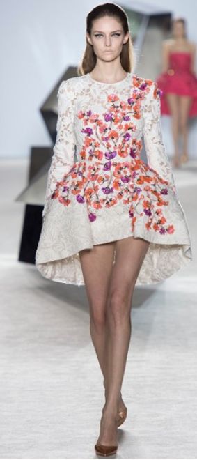 Robe à fleur haute couture