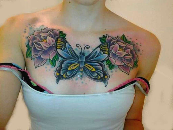 Tatouage Papillon et Fleur Poitrine  - Rêve de Papillon