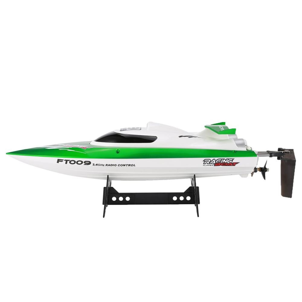 racing boat toy