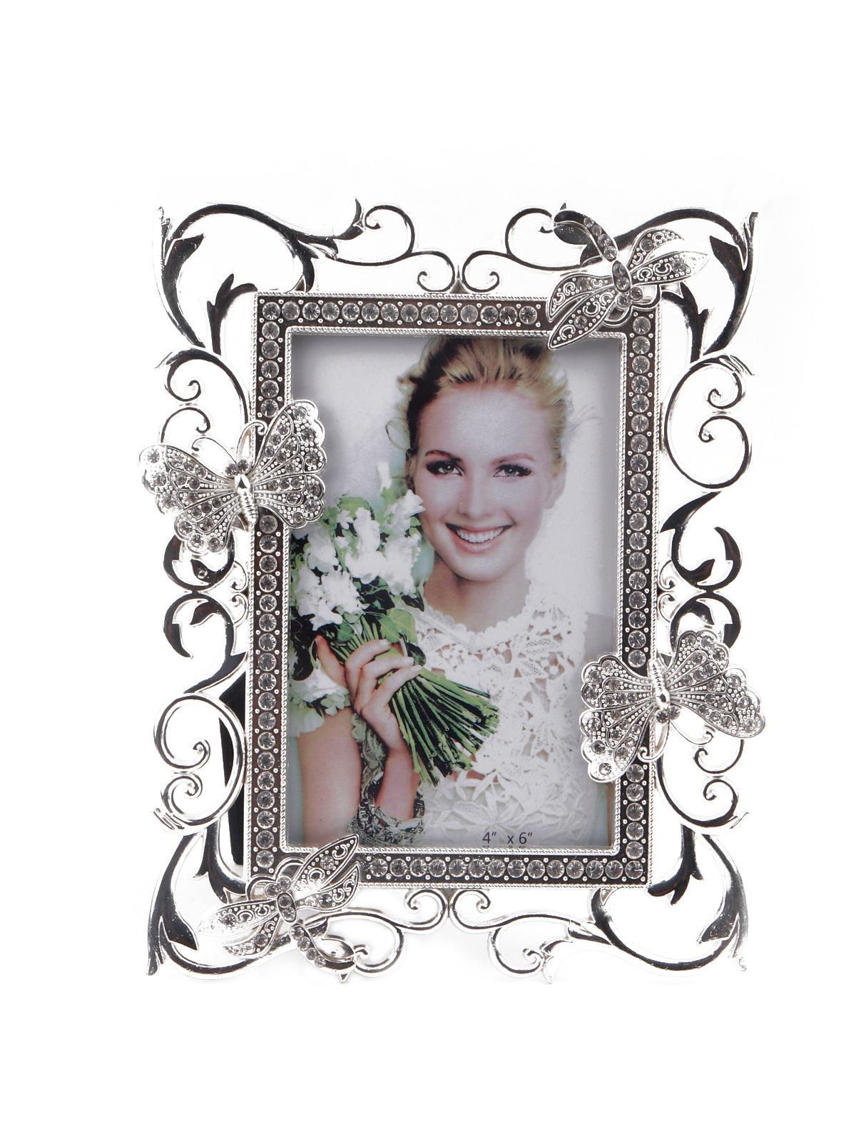 

Classic vintage silver tone stunning photoframe