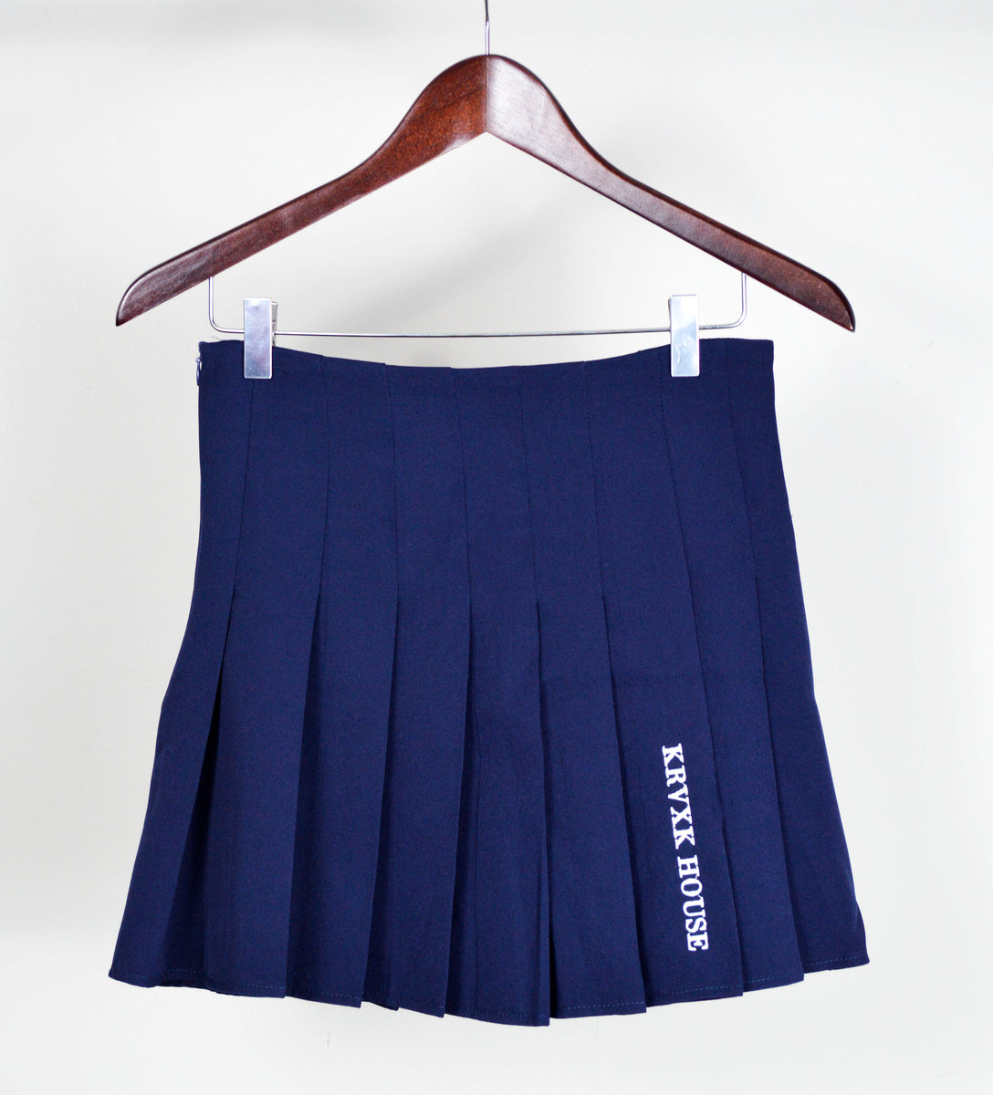 navy and white tennis skirt