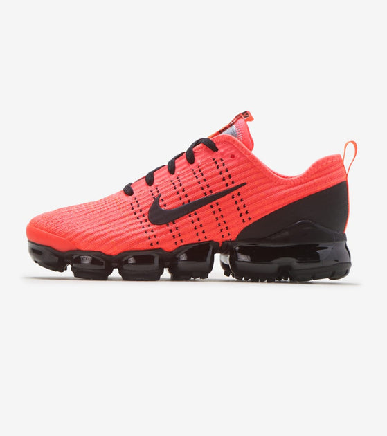 nike vapormax black red laces
