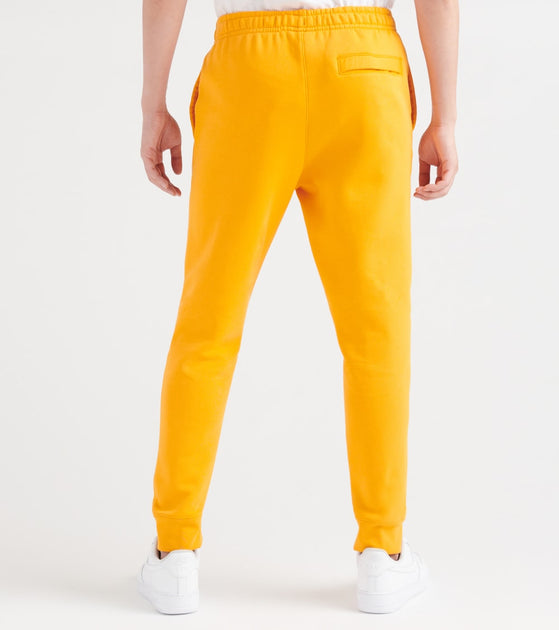 nike kumquat joggers