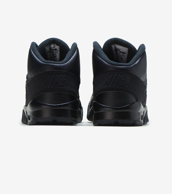 black nike air trainer sc