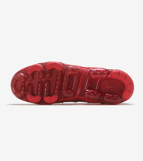 red vapormax plus size 14