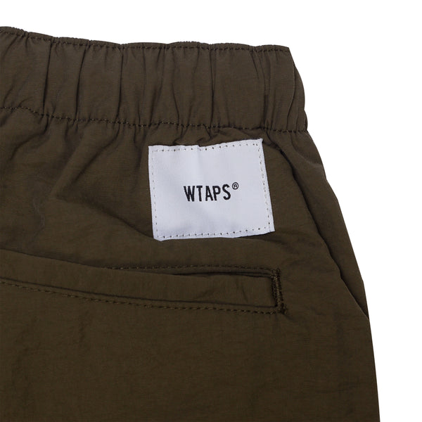 Wtaps ACADEMY / SHORTS / NYLON. TAFFETA | gulatilaw.com