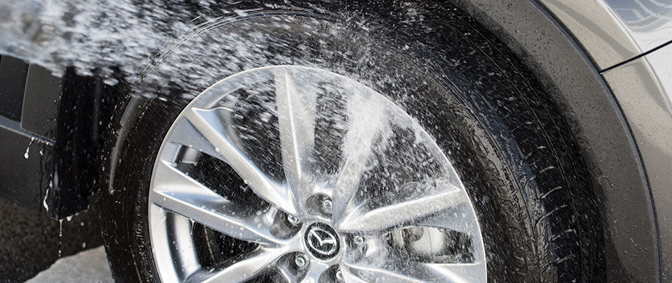 washing car tire