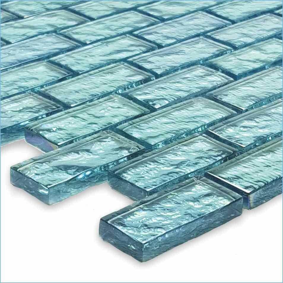 backsplash aquamarine