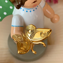 Wendt & Kühn Gold Edition Grünhainichen Angel - Dreamer Angel with Butterfly, No. 13