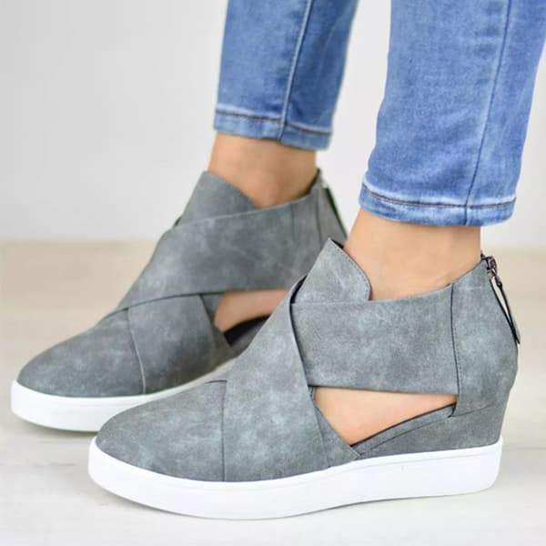 Kakimoda Criss-cross Cut-out Wedge 