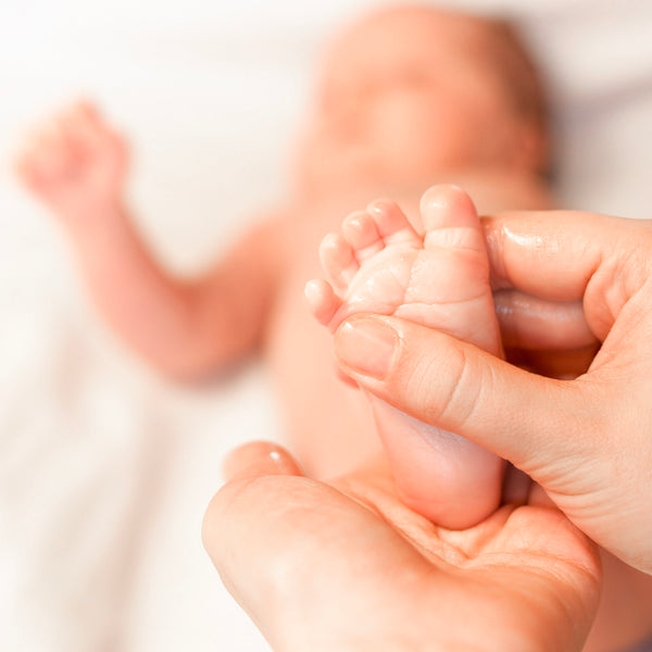 Vaderlijk Woedend Aanbevolen Zwarte lijst: de stoffen die je wilt vermijden voor je baby verzorging -  JOONE