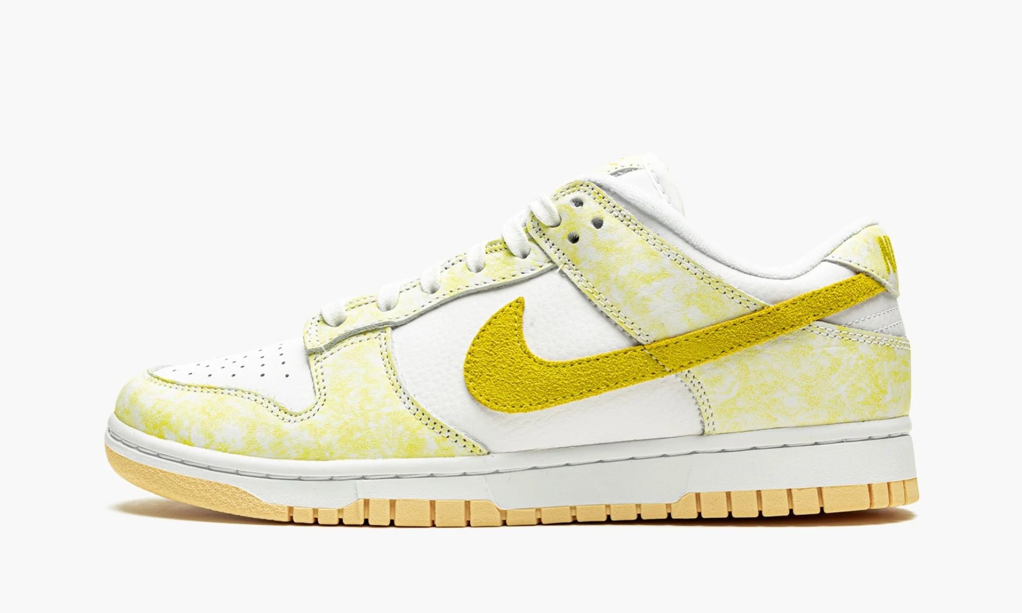 dunk yellow and white