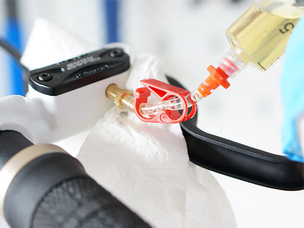 bleeding quad qhd-7 nano master cylinder syringe