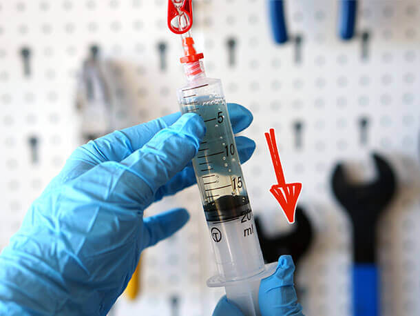 de-gassing brake bleed syringe bleed kit