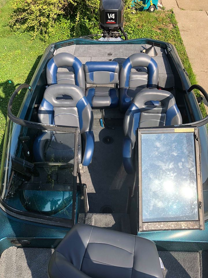 Ranger fish and ski boat seats