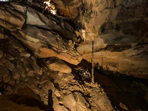 the dinosaurs toothpick rock formation in tuckaleechee caverns, tennessee