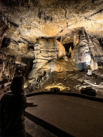 rock of ages are along crystal palace tour in marengo cave