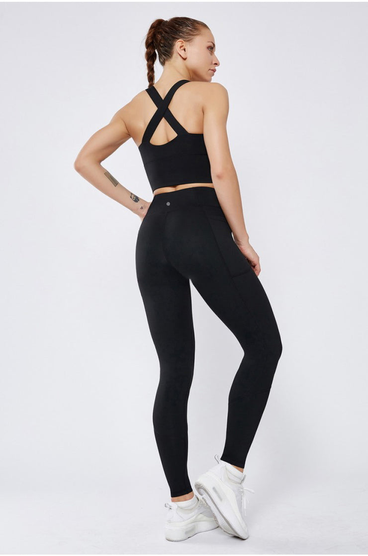 "Day In The Hamptons" Solid High-Rise Leggings with Pockets