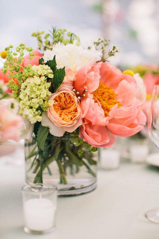 Bright wedding centerpieces