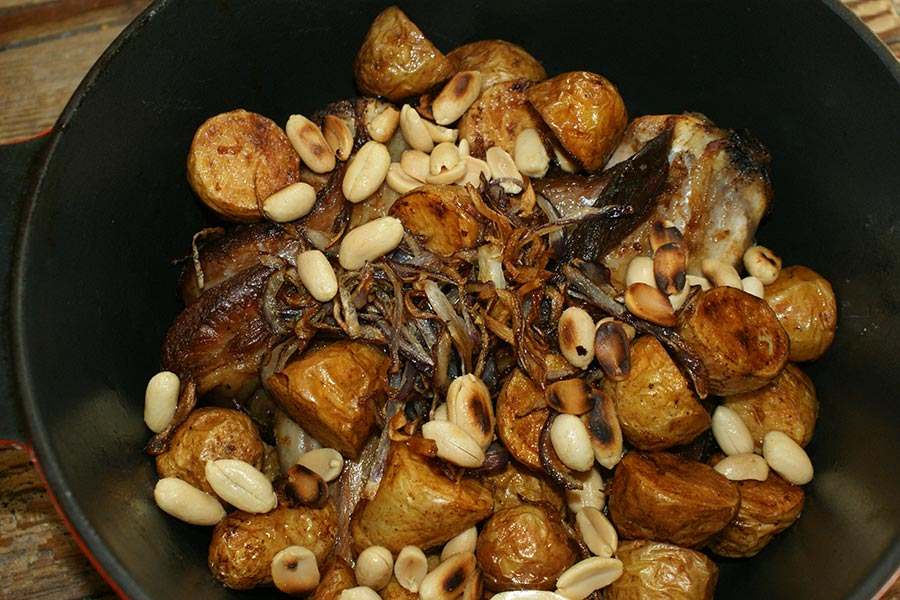 Saute-potato-and-onion-in-pot
