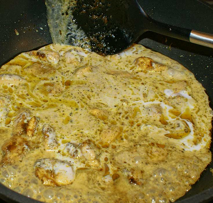 Thai Green Chicken Curry stir sauce