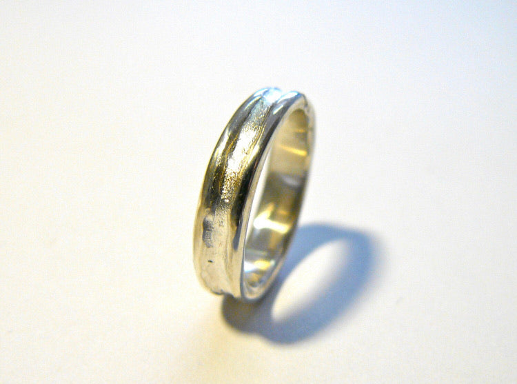 RIVER BED RING