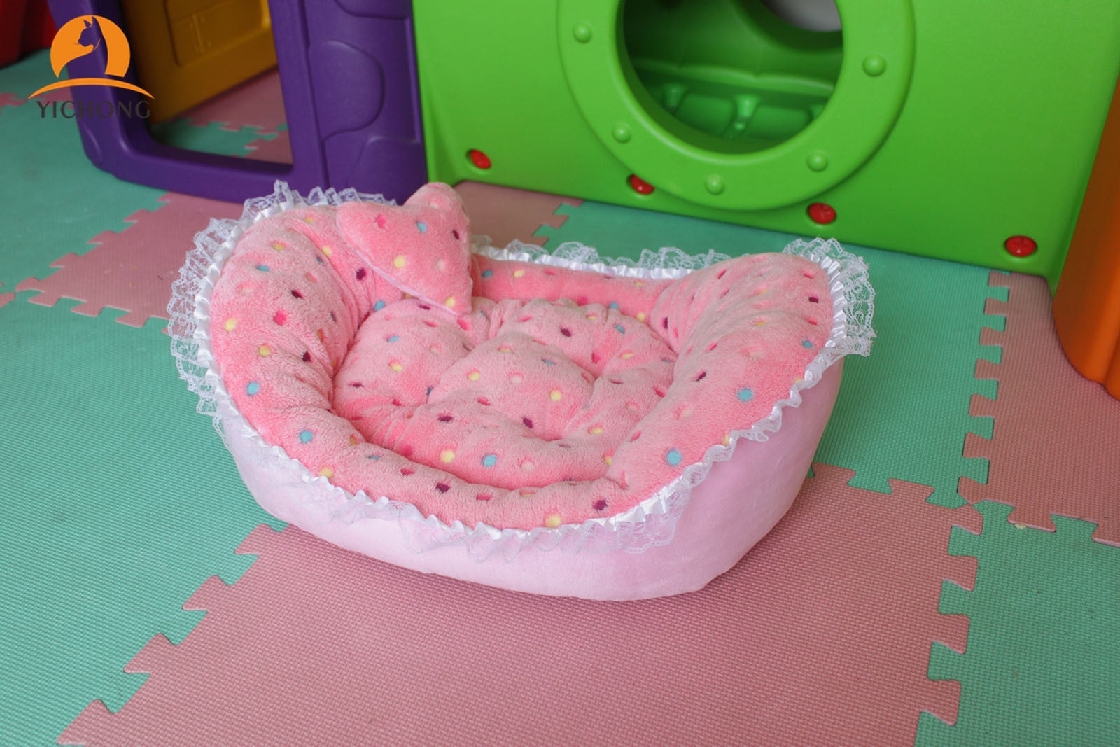 Cradle Shape Lace Trim Pet Bed w/Heart Shaped Pillow
