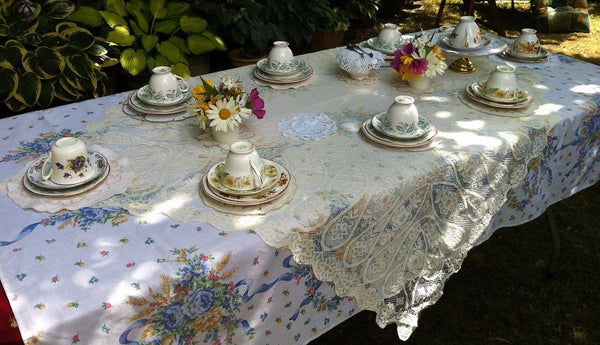 tea party dépareillée