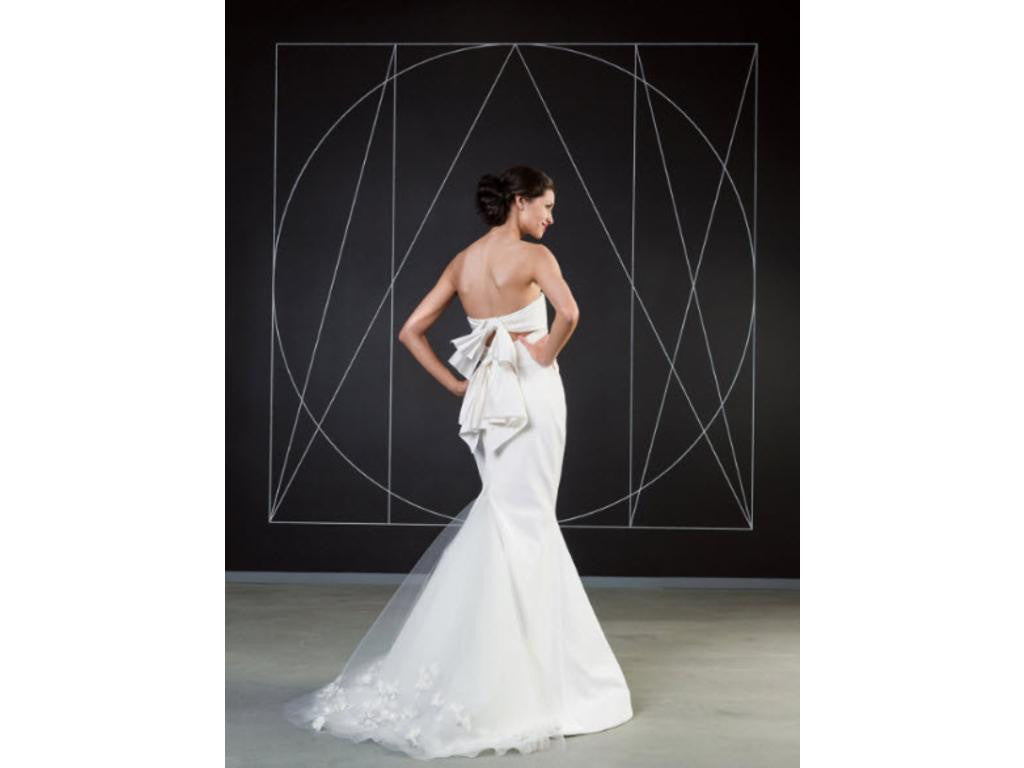 VERA WANG BRIDE＊ Nisha ウェディングドレス - スーツ・フォーマル ...