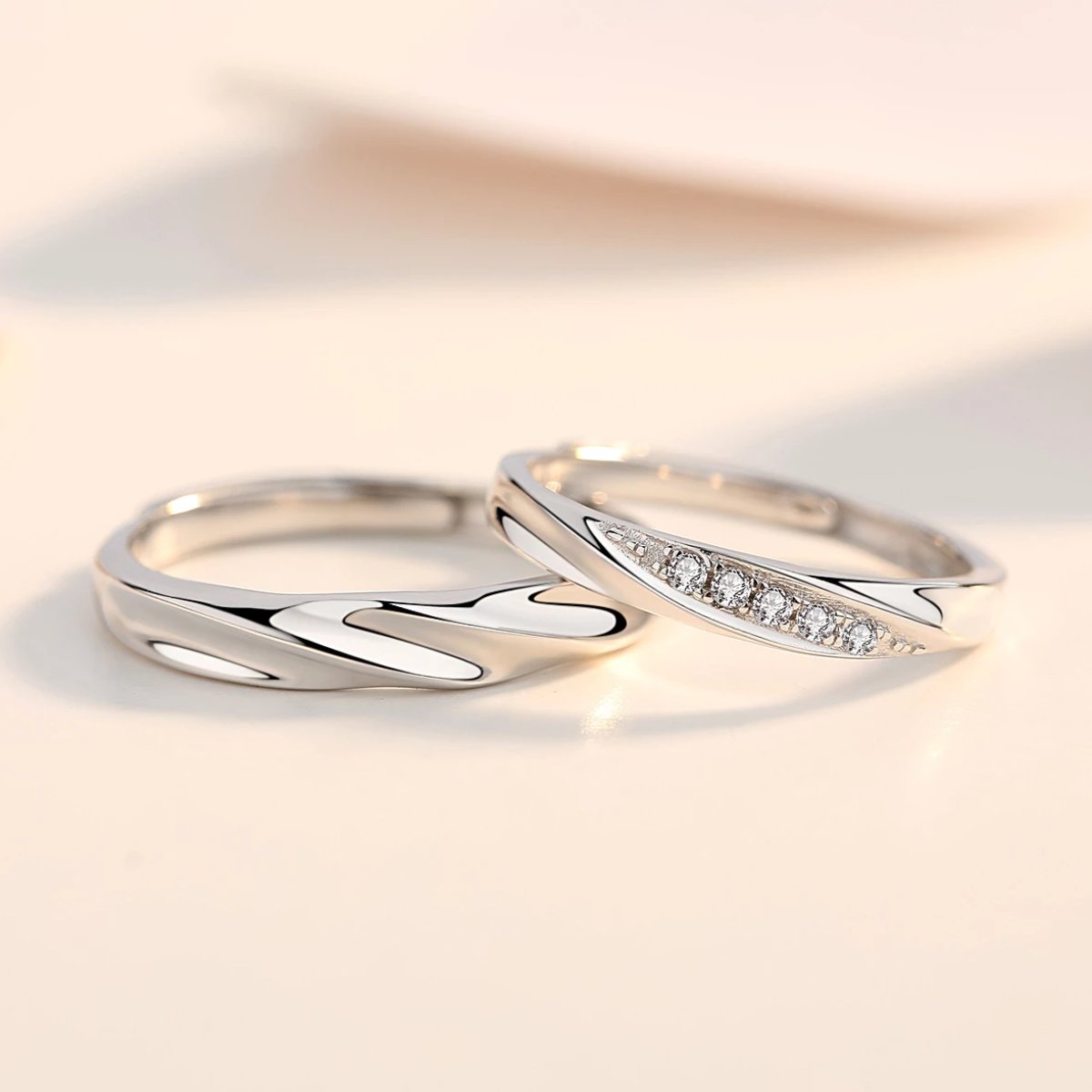 VANA Infinity Love Couple Rings 