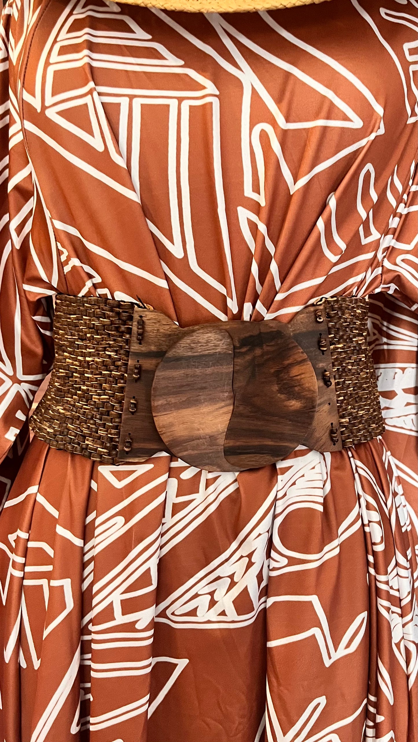 Wide handmade stretchy belt