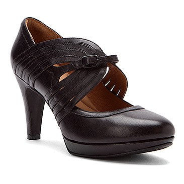 clarks womens black pumps