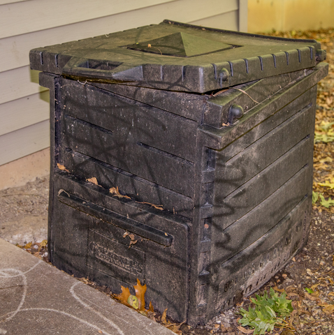 static compost bin example